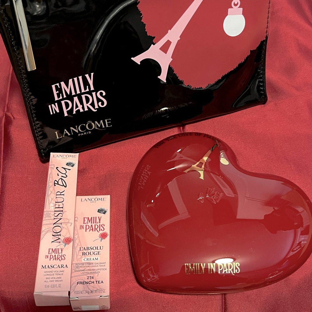 Rare Find!! LANCÔME Limited Edition Emily in Paris Makeup Set (NEW w/o box)